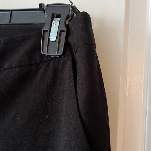 Like new! Gorgeous work pants. So comfy! - Picture 4 of 5